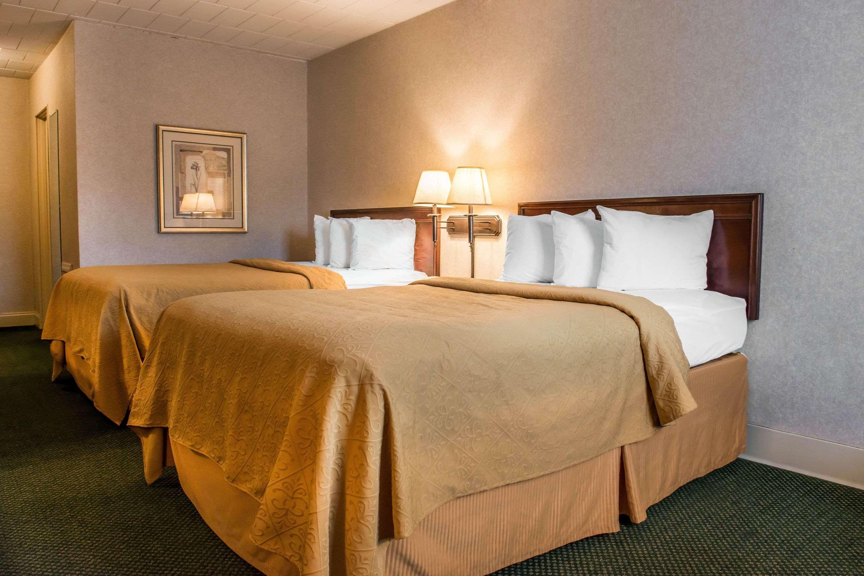 Quality Inn Pittsburgh Airport Oakdale Экстерьер фото