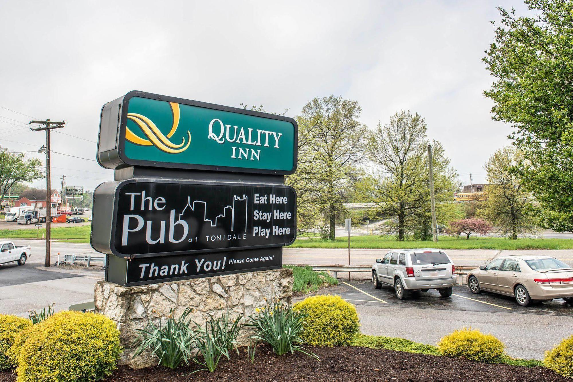 Quality Inn Pittsburgh Airport Oakdale Экстерьер фото